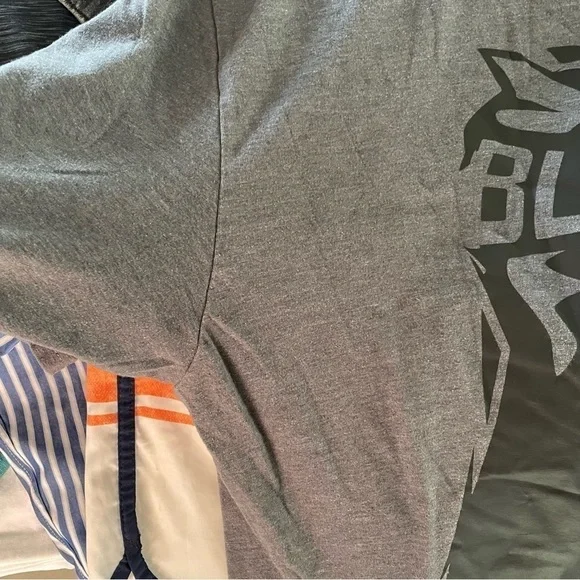 BLACK Panther T-Shirt - Picture 2 of 5